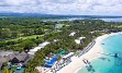 Luksuzen hotel se nahaja na vzhodni obali, ob 2 km dolgi, čudoviti peščeni plaži.