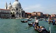 Otoka Burano in Murano, Benetke z svojimi znamenitostmi, Piran, Sečoveljske soline, Tonina hiša vas bodo nedvomno navdušile.