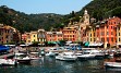 LIGURIJA, z Genovo kot prestolnico in Krištofom Kolumbom kot svojim največjim sinom, je pokrajina, kjer prevladuje morje. Lepa obala – imenovana italijanska Riviera – je zaščitena z gorsko pregrado, ki zagotavlja blage zime in dolgo obdobje rasti. To ji je dalo vzdevek »RIVIERA CVETJA«.