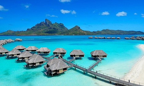 FOUR SEASONS RESORT BORA BORA