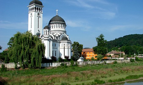 Potepali se bomo po čudoviti Romuniji in si ogledali njihove številne samostane.